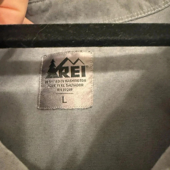 REI Men’s Grey Button Up Short Selves Size L - Picture 5 of 5